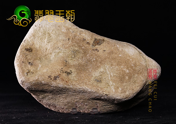 原石皮壳表现:缅甸老木那场口翡翠原石种水料子皮壳打灯水长表现